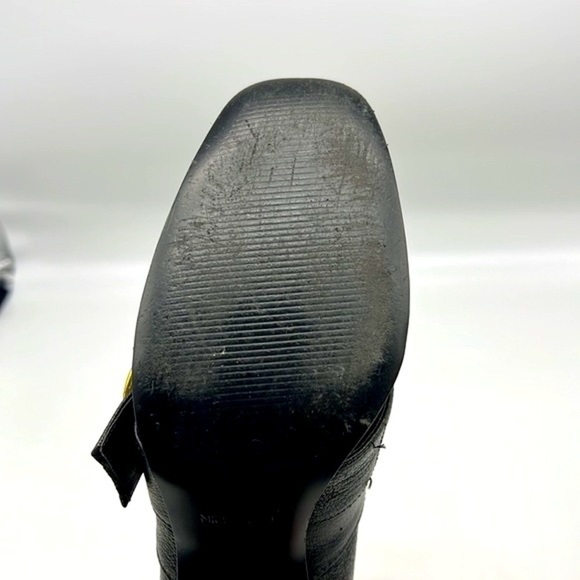 Nine West - Baroque Square Toe Leather Buckle Chunky Block Heels Size 7.5 - Picture 9 of 15